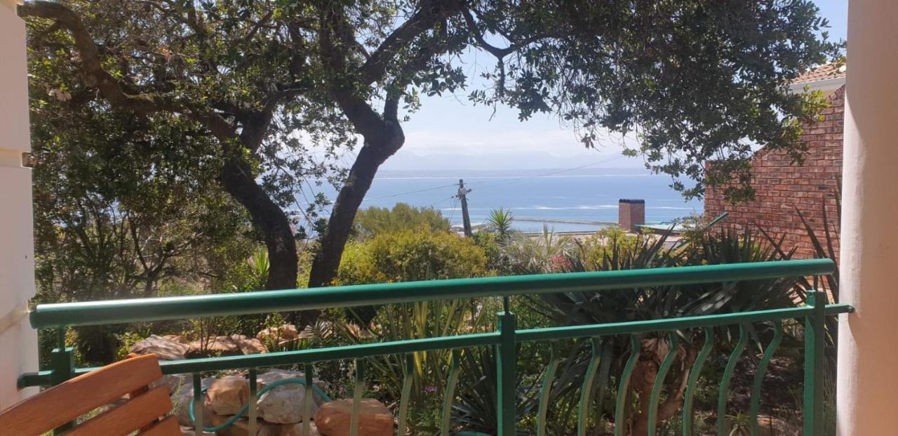 Bienvenue Self Catering Appartement Mosselbaai Buitenkant foto